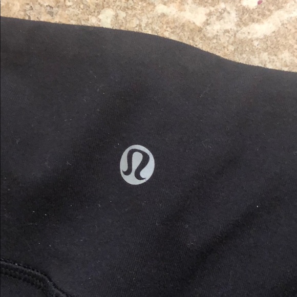 RARE Lululemon camo motto rocket pants - Picture 7 of 10
